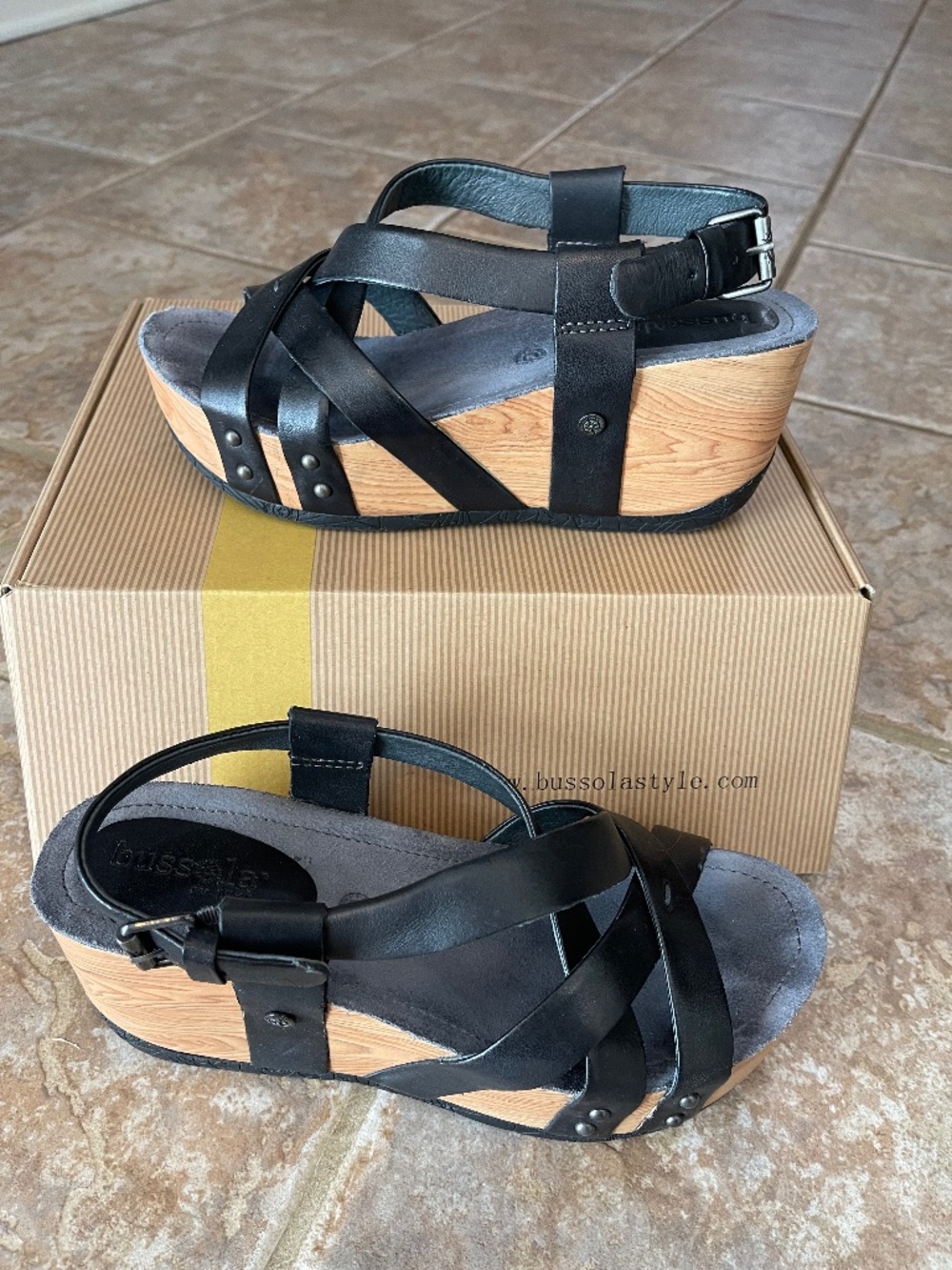 Bussola Sandals